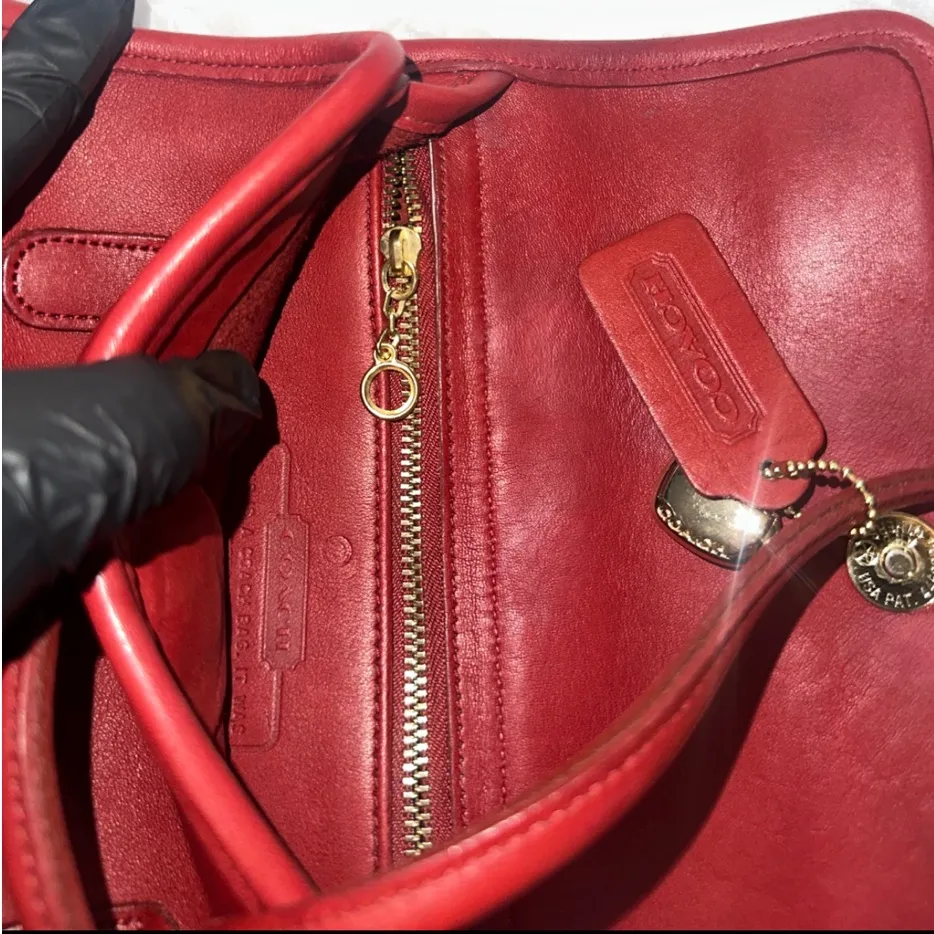 VERY RARE VINTAGE LAURIE FLAP BAG # 9032 RED LEATHER  - Image 8