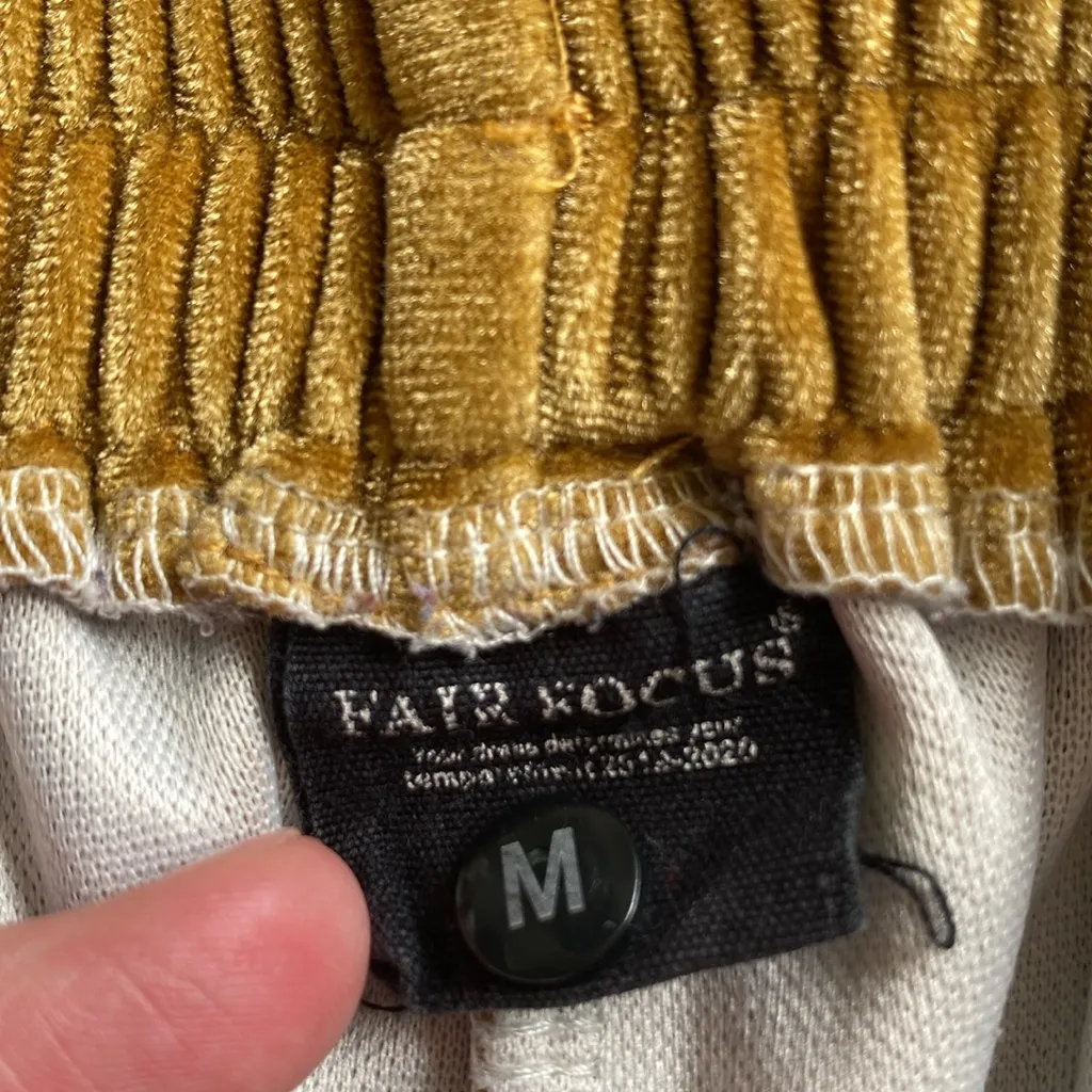 Fair Focus Velour Track Pants Heavyweight Ankle Zip Gold and White Tan Size M - Image 3