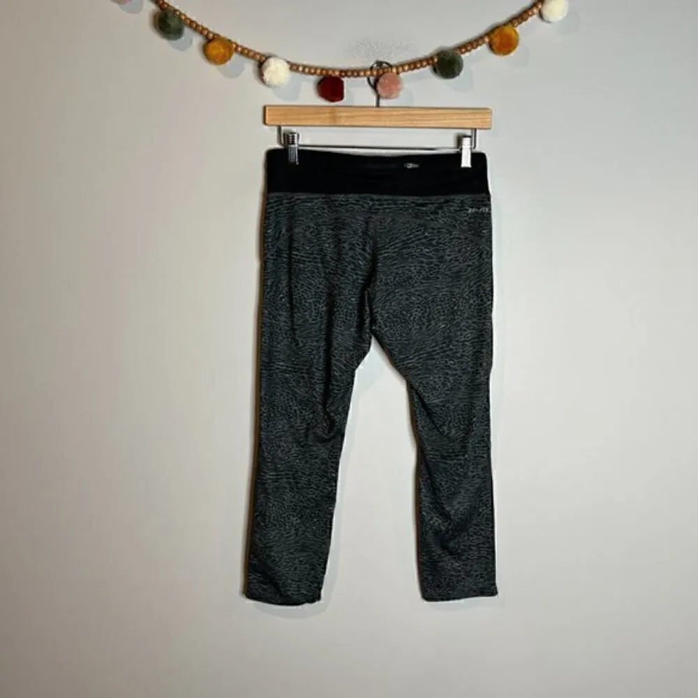 Nike 🌺  Running animal print cropped leggings - Image 4