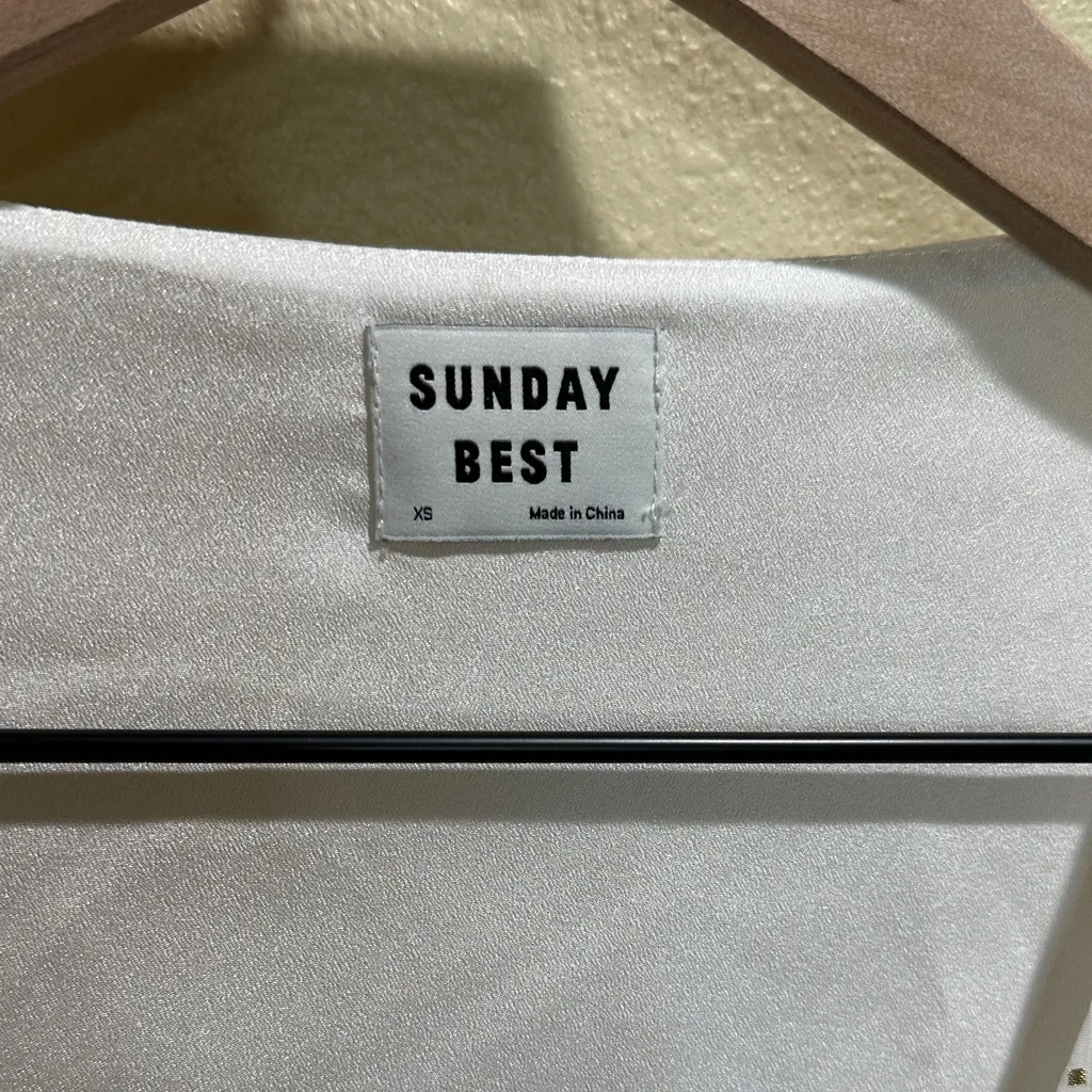 Sunday Best Aritzia Size XS Jinx White Dress with Gold Speckles - Image 4