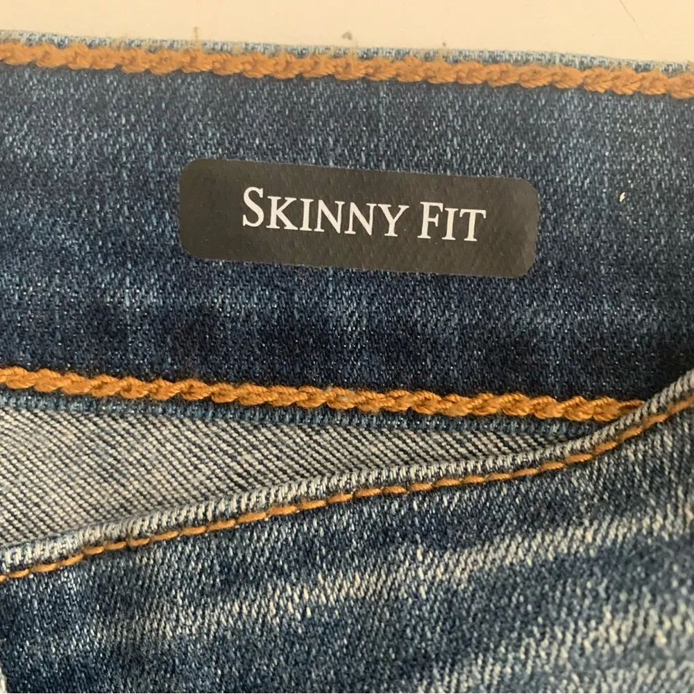 Skinny Fit Distressed Plaid Patch Jeans Size 7/28 - Image 3