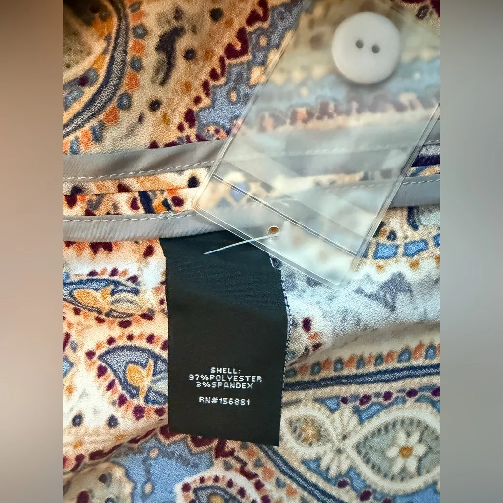 Marée Pour Toi Plus Paisley Print Blazer – Multicolor – Size 16
NWT Blue - Image 8