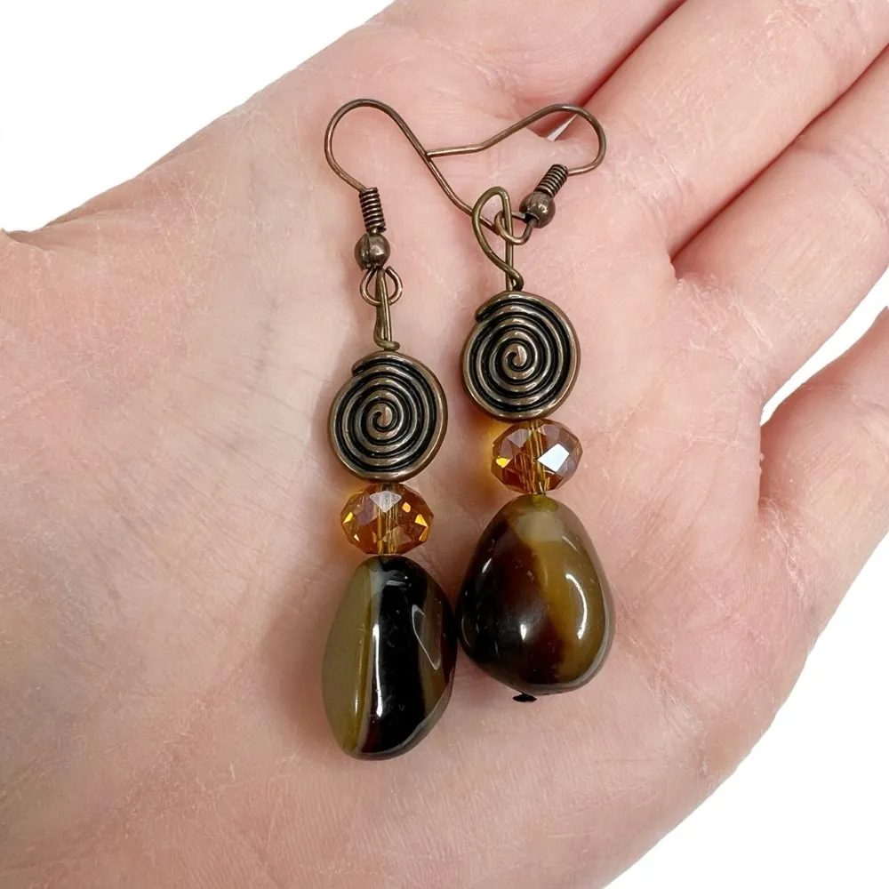 Natural Stone & Antiqued Brass Swirl Amber Faceted Bead Dangle Pierced Earrings Brown - Image 5