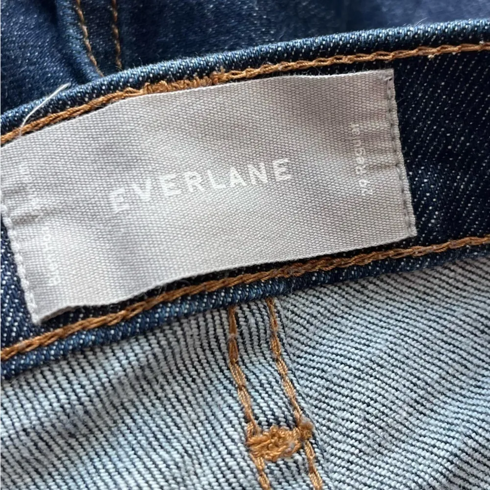 Everlane • Dark Wash Skinny Jeans - Image 4
