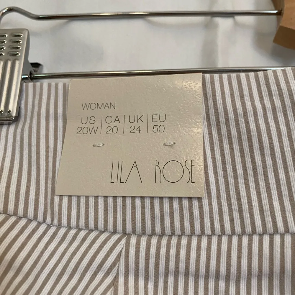 NWT Ankle pants with two-tone stripes. Size 20W. - Image 3