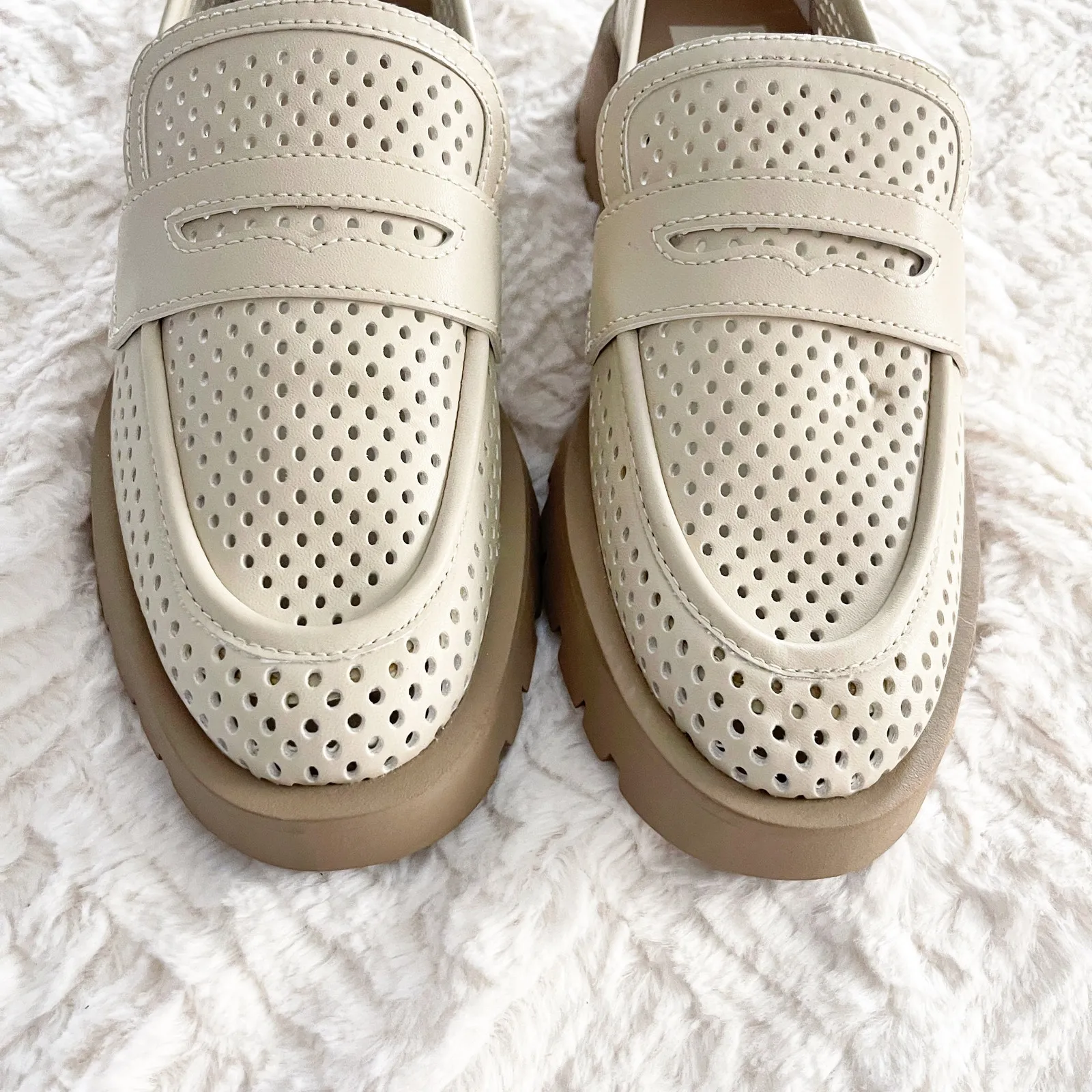 Dolce Vita Ersula Perforated Platform Loafers in Ivory Ecru Size 8.5 - Image 5