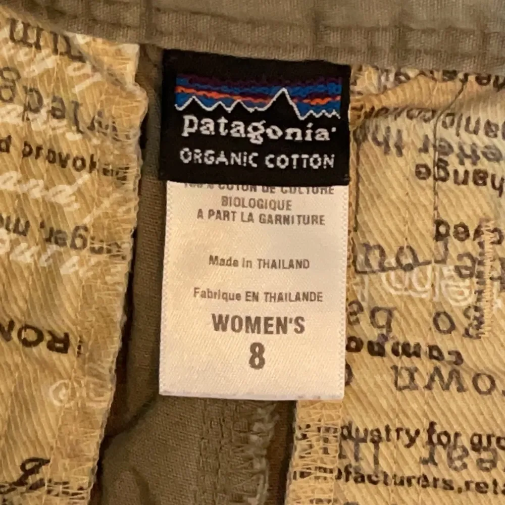 Patagonia Bermuda Hiking Shorts Size 8 - Image 7