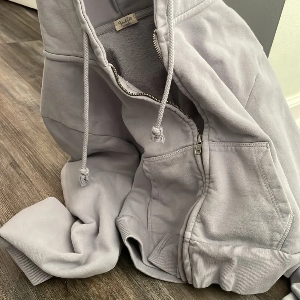 Brandy Melville  cropped blue hoodie - Image 10