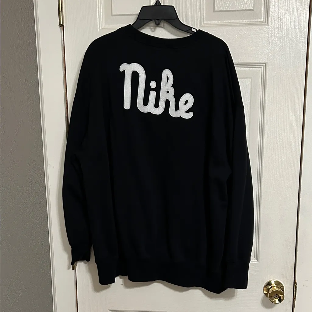 Nike women’s Black Crewneck Sweater - Image 2