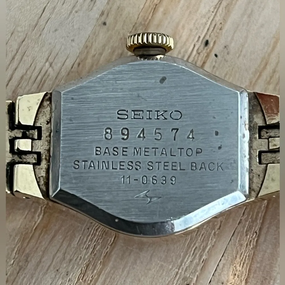 Seiko Ladies Watch Vintage Gold Tone Metal Bracelet and Dial Mechanical - Image 7