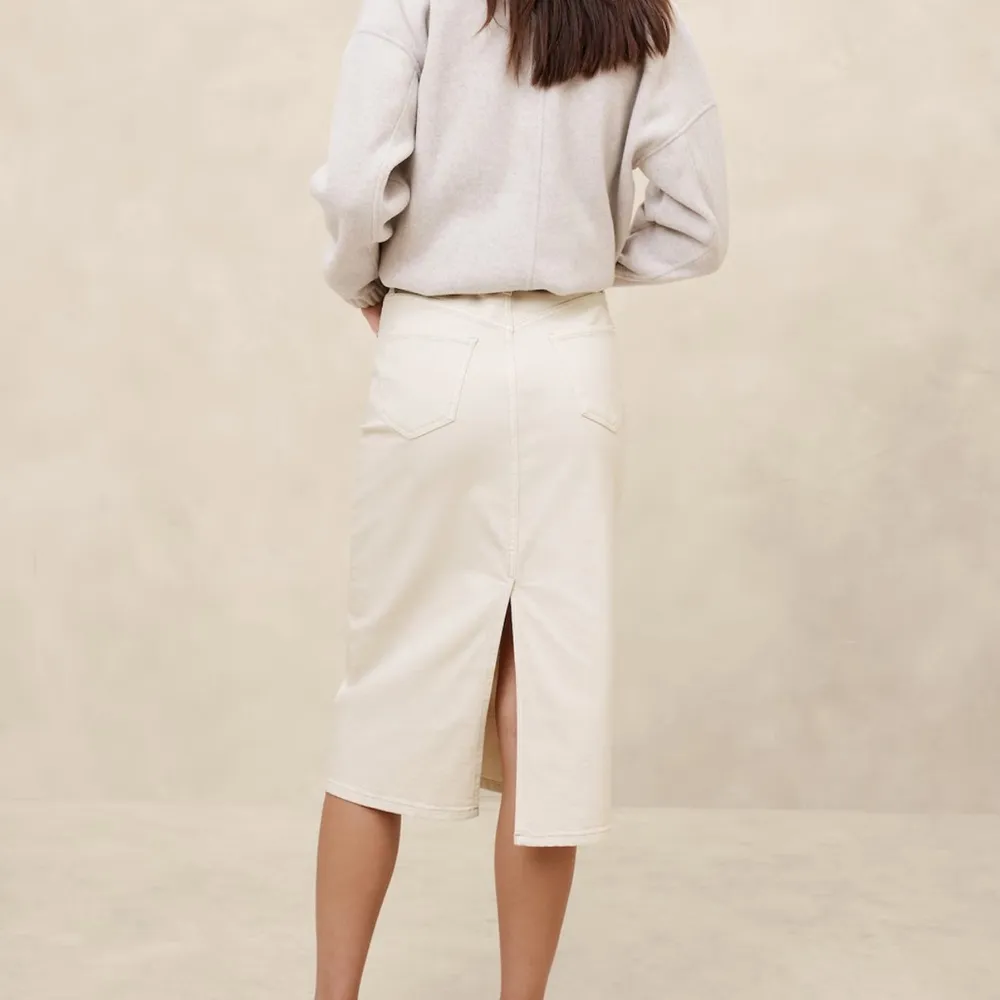 Banana Republic Cream Midi Pencil Skirt for Work - Image 2