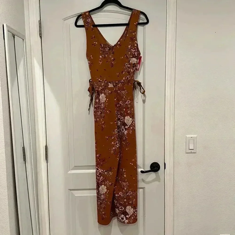 4/$25 NWT Xhilaration Floral Square Neck Sleeveless Tie Front Cropped Jumpsuit S - Image 2