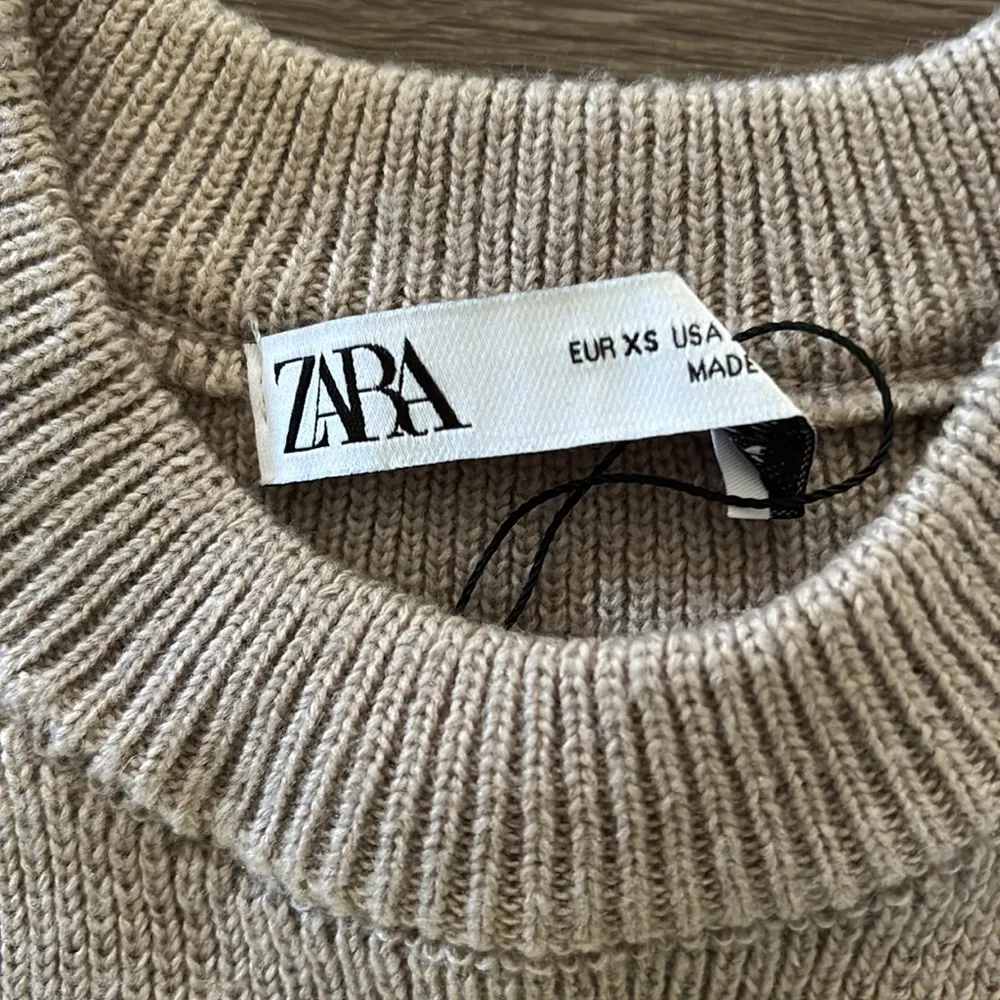 Zara short sleeve knit top - Image 2