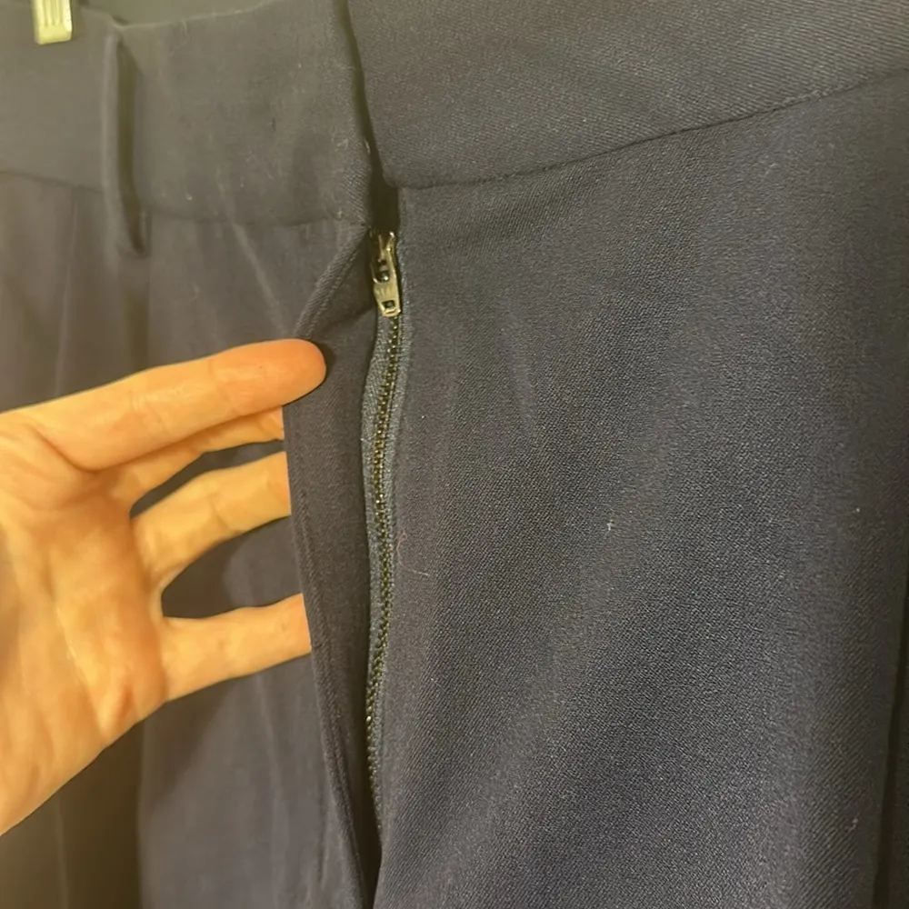 STAUD
Luisa pleated twill shorts size 12 - Image 6