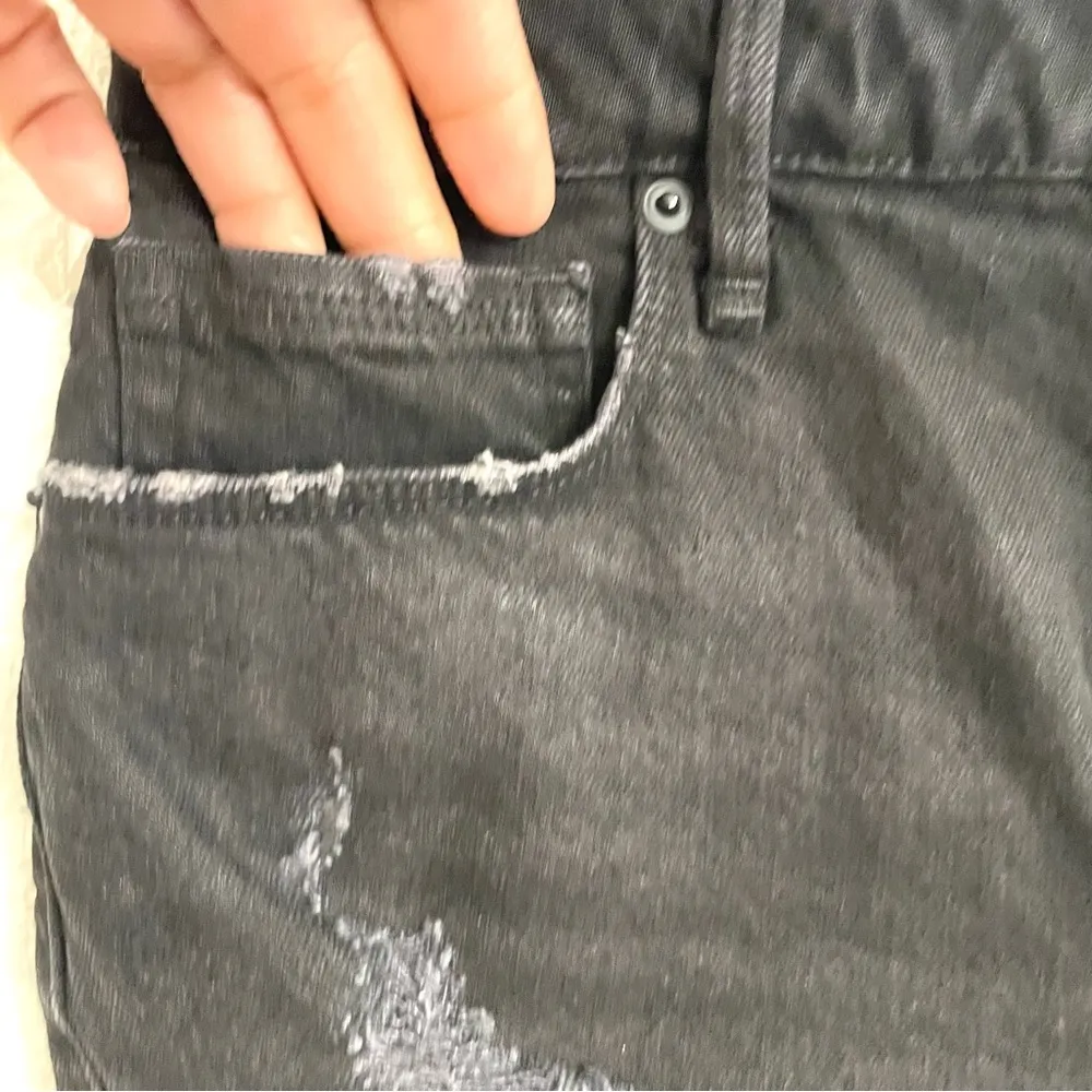 NWT Good American Womens Shorts Bombshell Washed Black Distressed Size 2 26 - Image 6