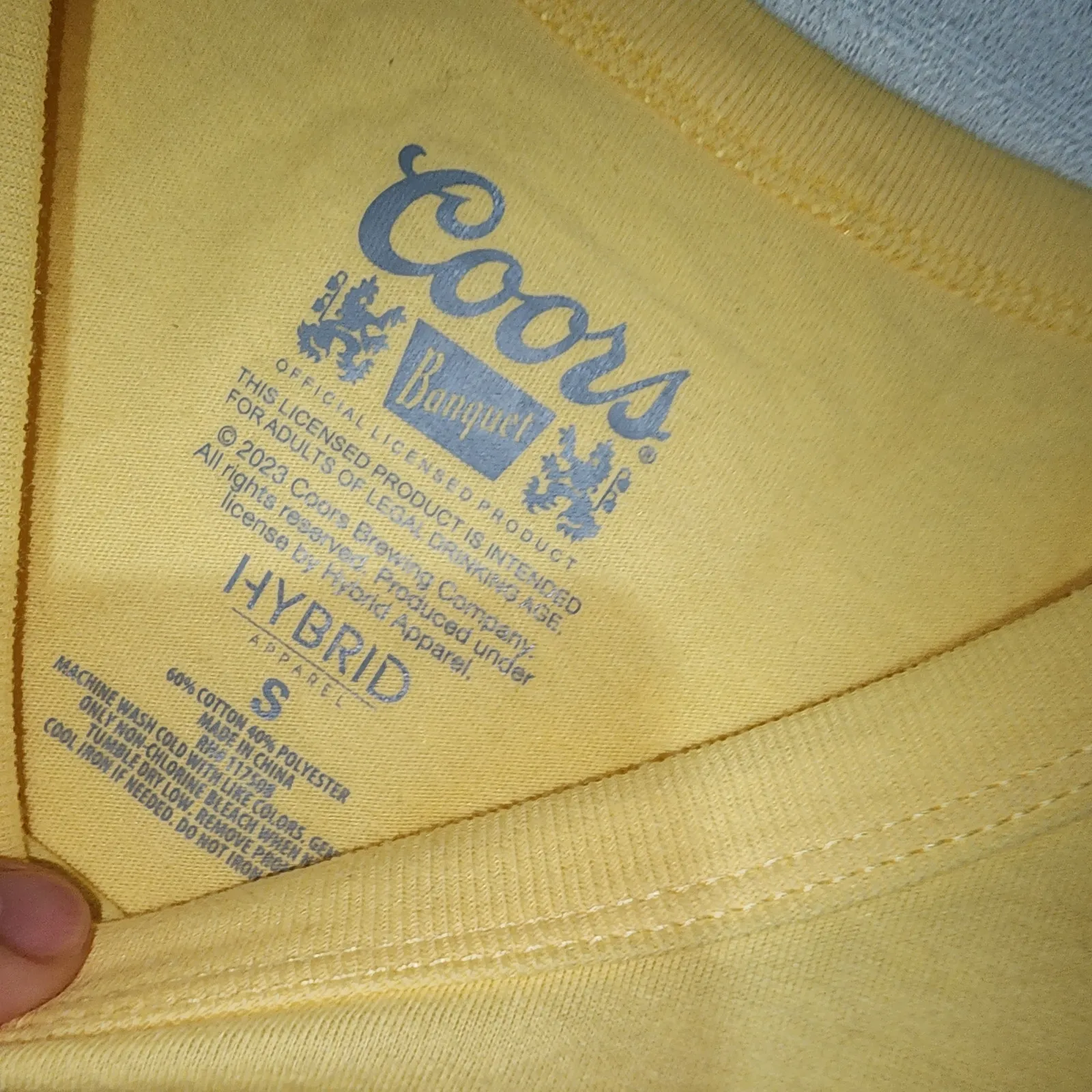 Coors banquet women's small shirt faded graphic - Image 4