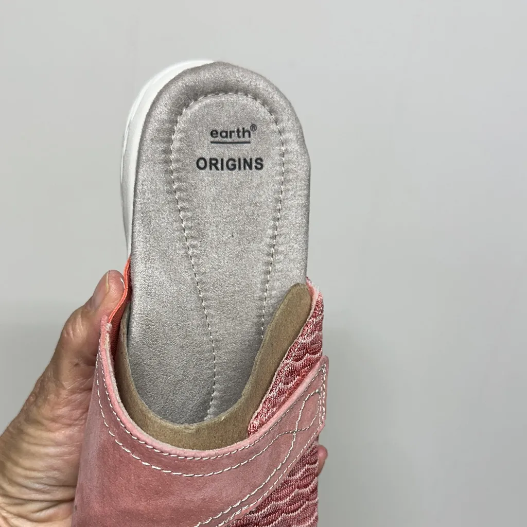 Women's Earth Westley Terra Cotta Suede New in Box - Image 6