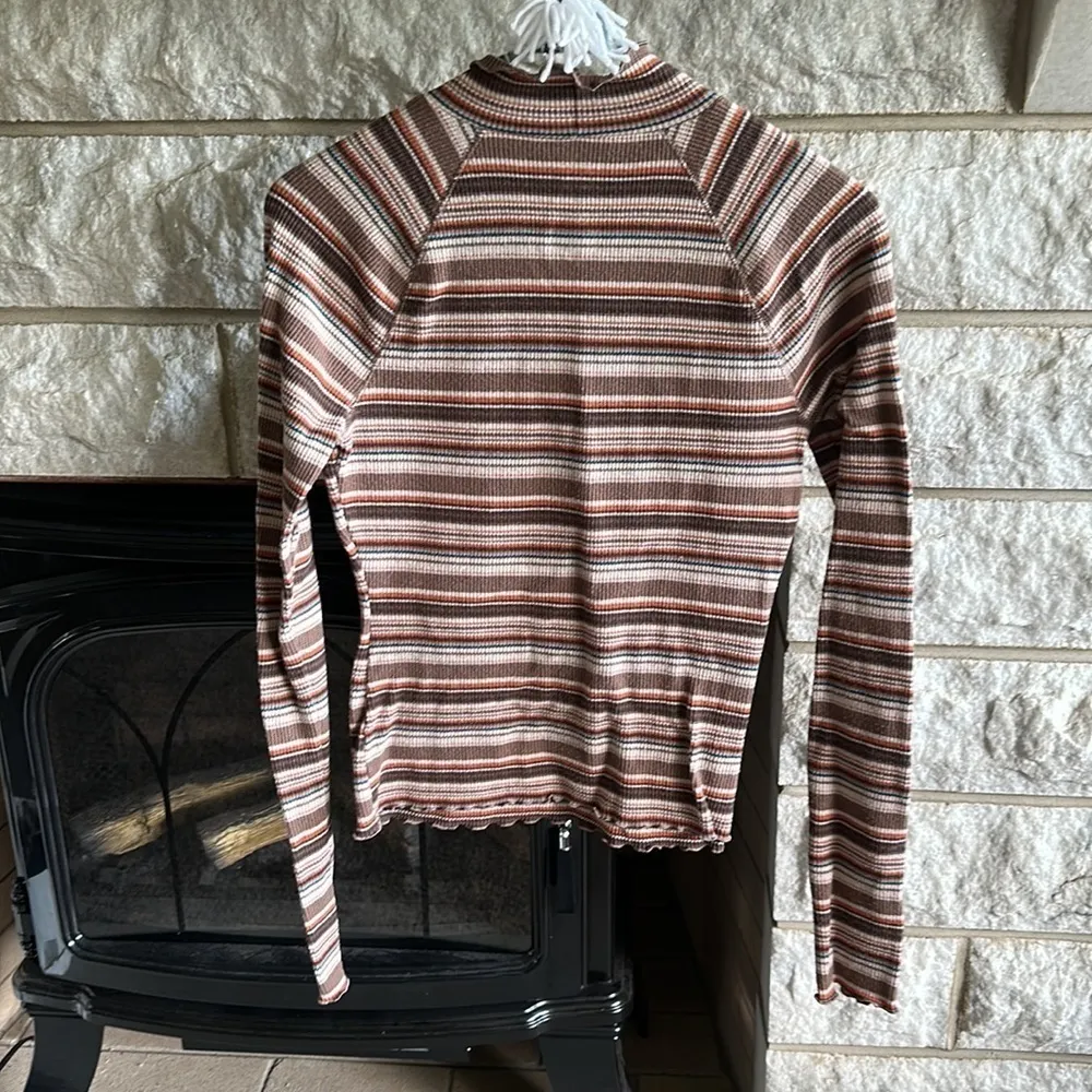 mock neck long sleeve rubbed top multicolor size medium - Image 6