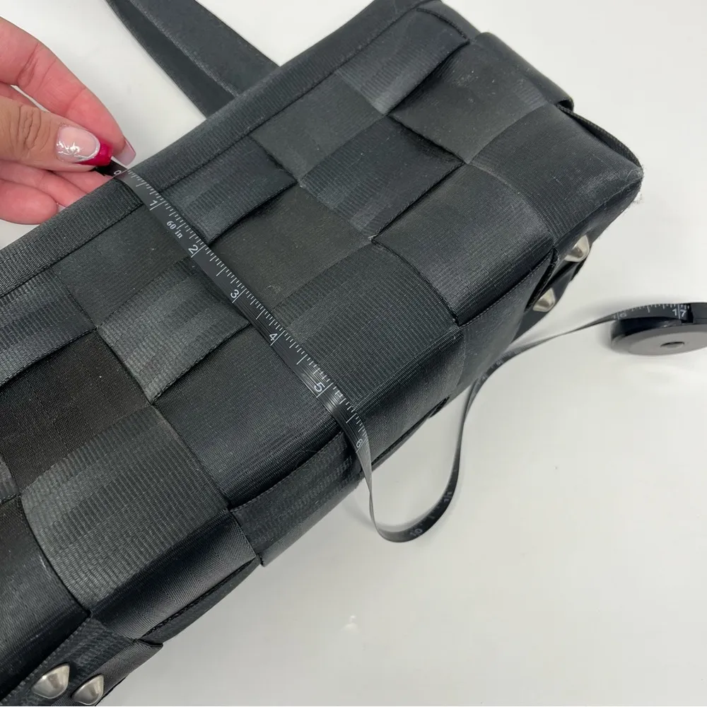 Harveys Seatbelt Bag Boxy Long Handle Belt Bag Black - Image 11