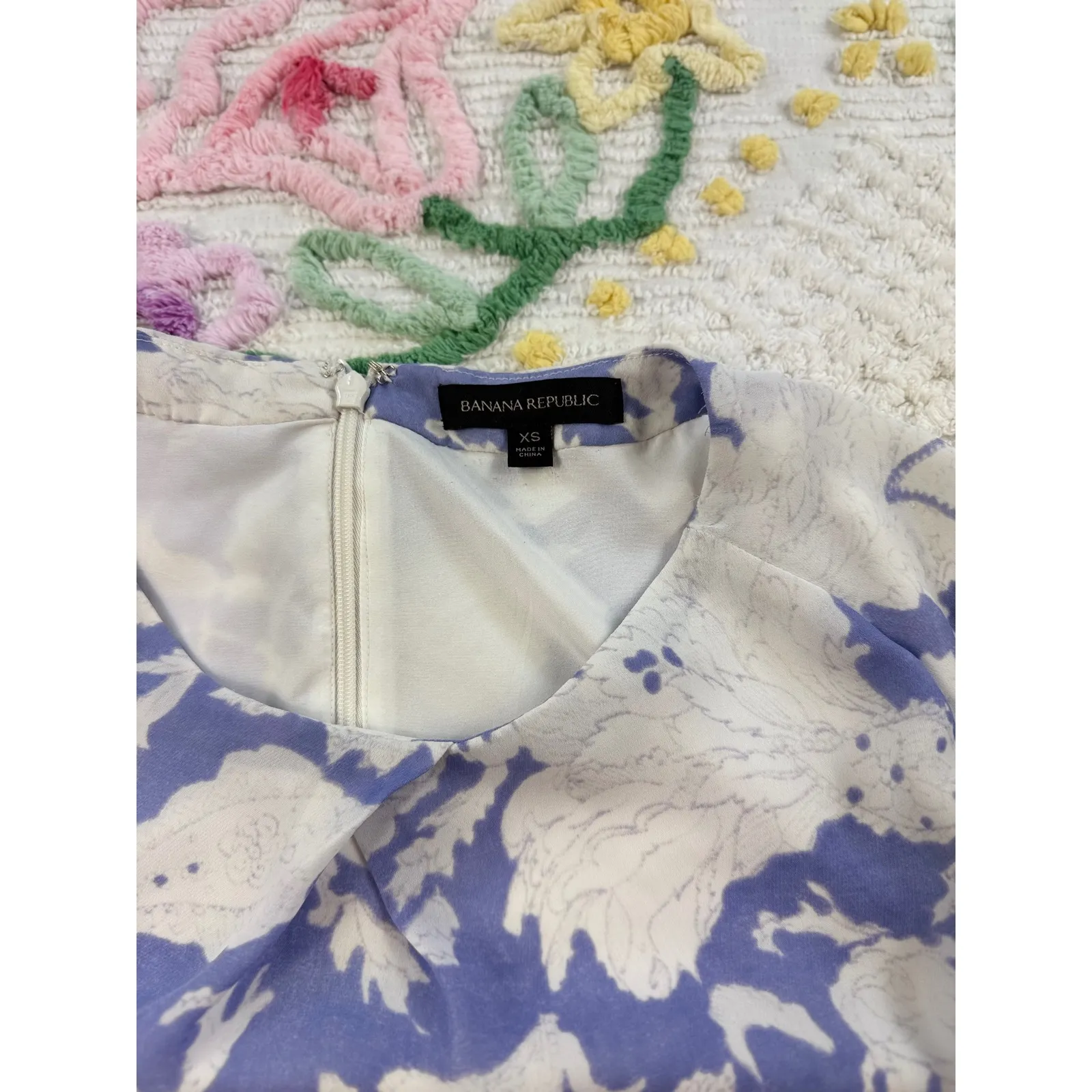 Banana Republic XS Dress Paisley Print Tie Waist Short Sleeve‎ Casual - Image 5