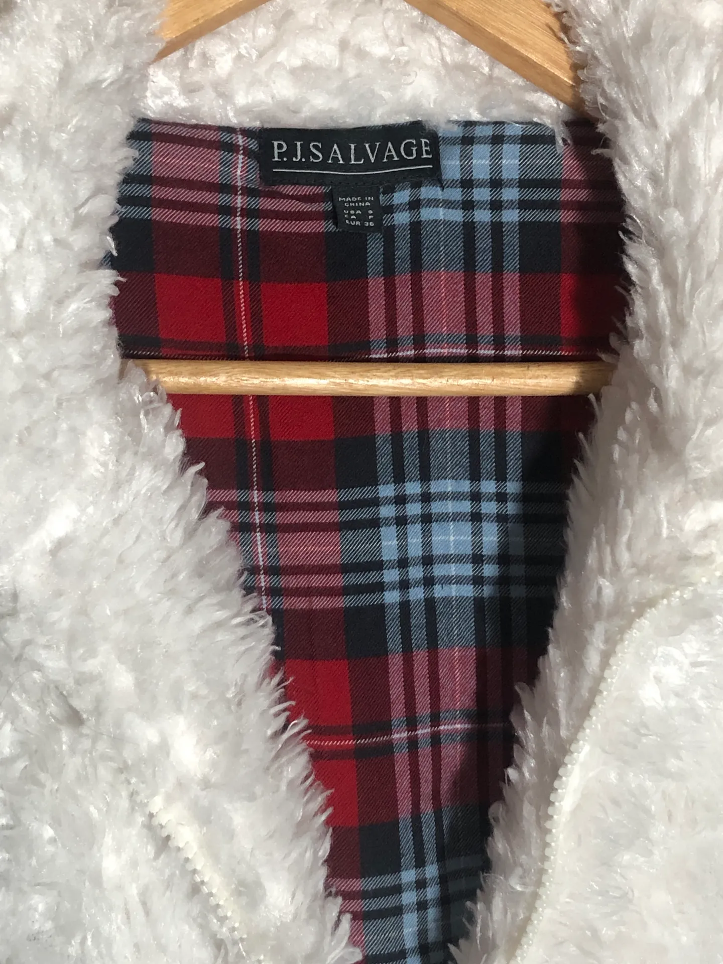 PJ Salvage White Fuzzy Zip Up Jacket W/Pockets - Image 2