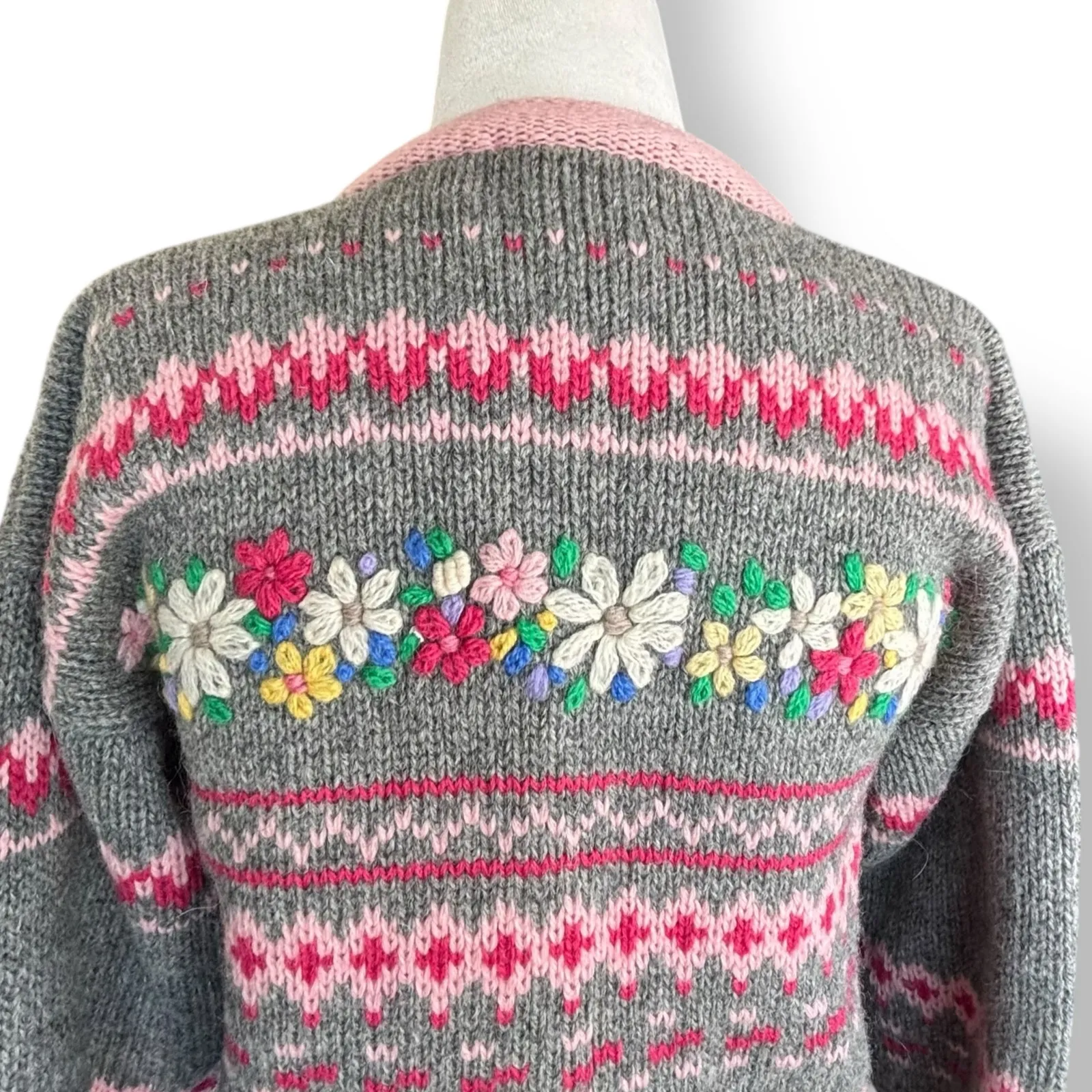 Vintage Eagles Eye Wool Knit Cardigan Pink Gray Floral Heart Bow Small Grandma - Image 7