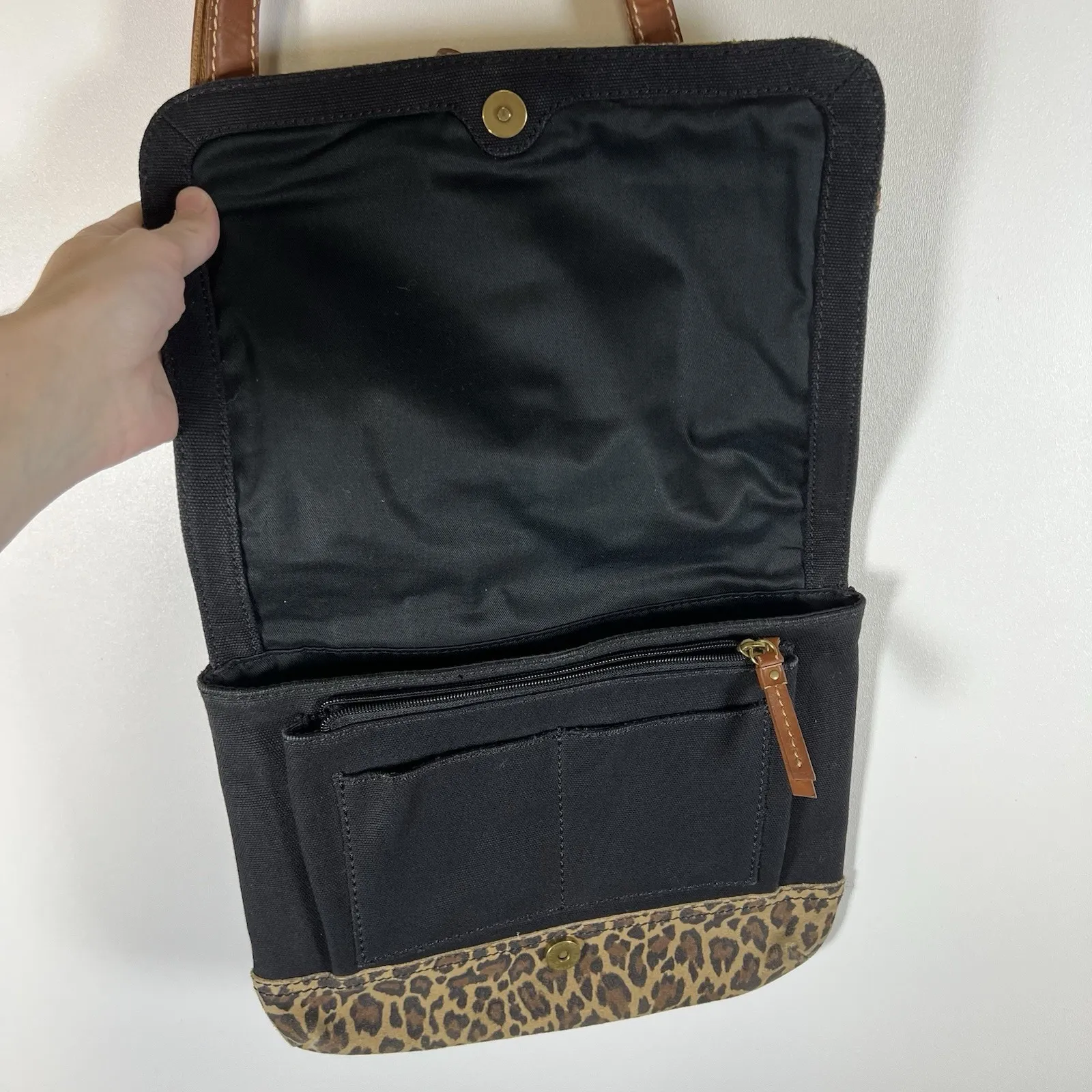 FOSSIL‎ TAYLOR FAB BLACK+CHEETAH PRINT CANVAS HOBO CROSS BODY PURSE 12X10 - Image 5