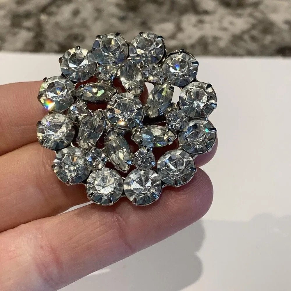 Lot Of 2 Vintage Costume Jewelry Brooches Silver Tone / Rhinestone - Image 4