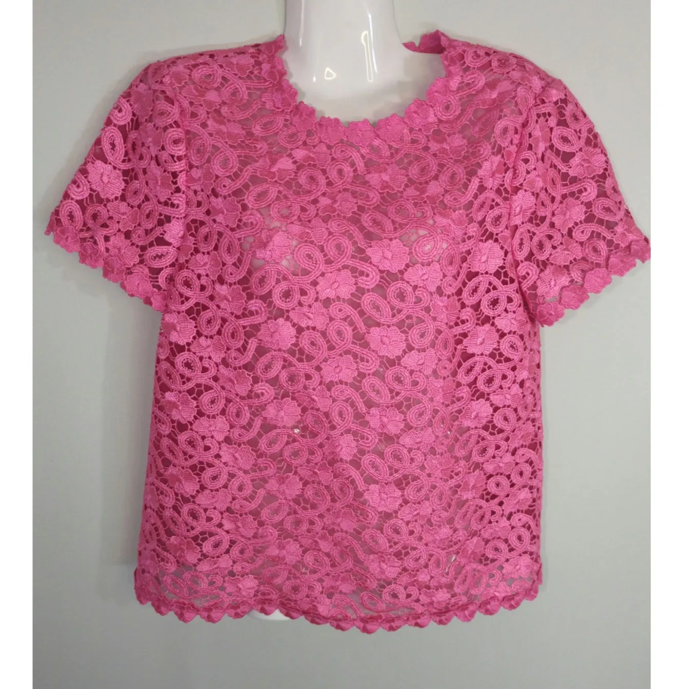 Kate Spade Barbie Pink Crochet Lace Lettuce Hem Sheer Feminine Blouse Size 4 - Image 2