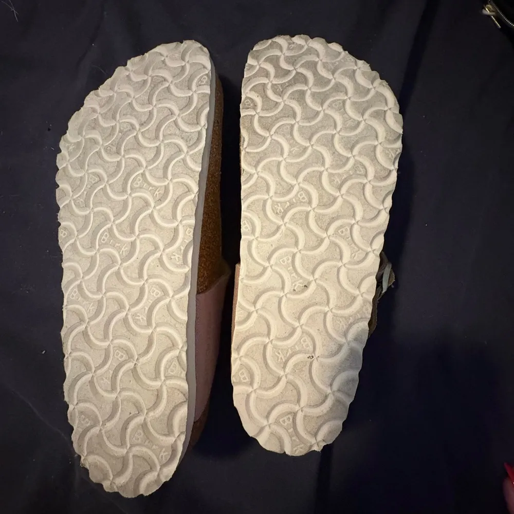 Birkenstock Rare Light Pink Purple Lavender Gizeh Thong Sandals - Image 6