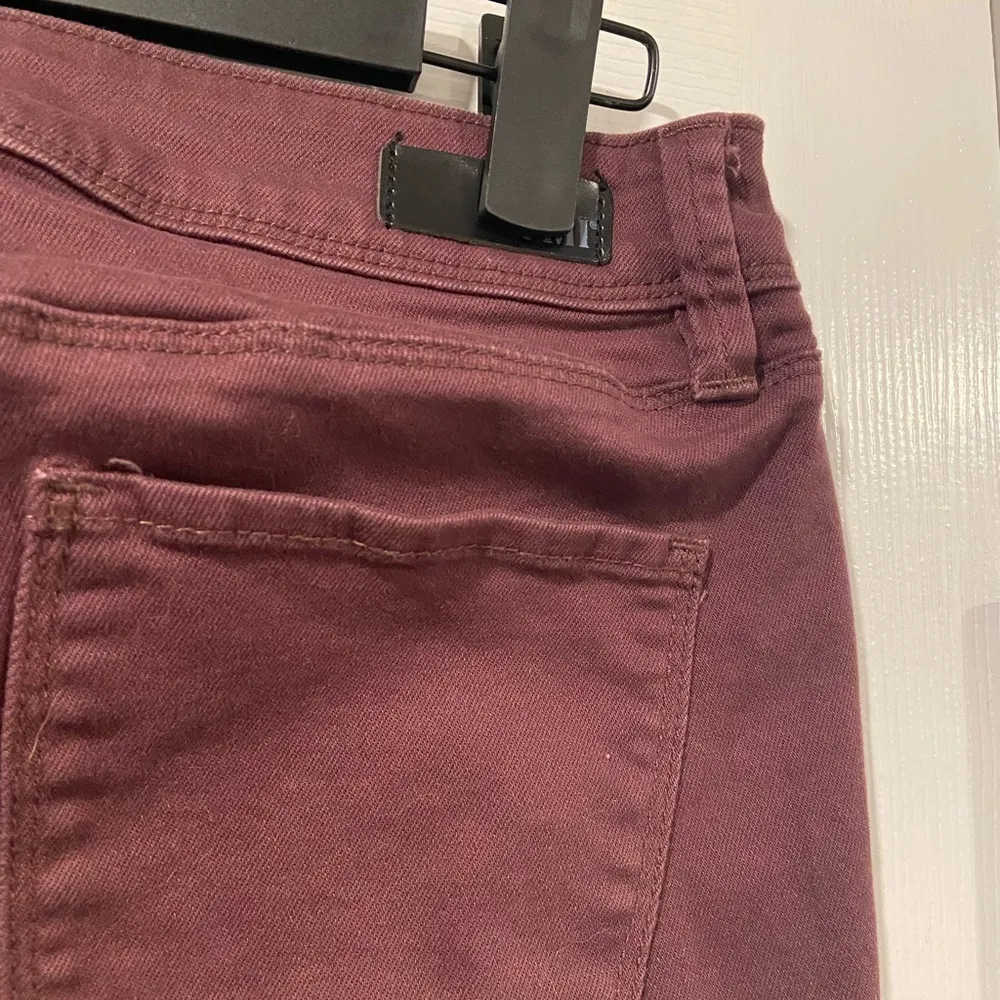 YMI Jeans Size 7 Maroon Plum Cotton Denim Stretch Skinny Jeans 5 Pocket - Image 7