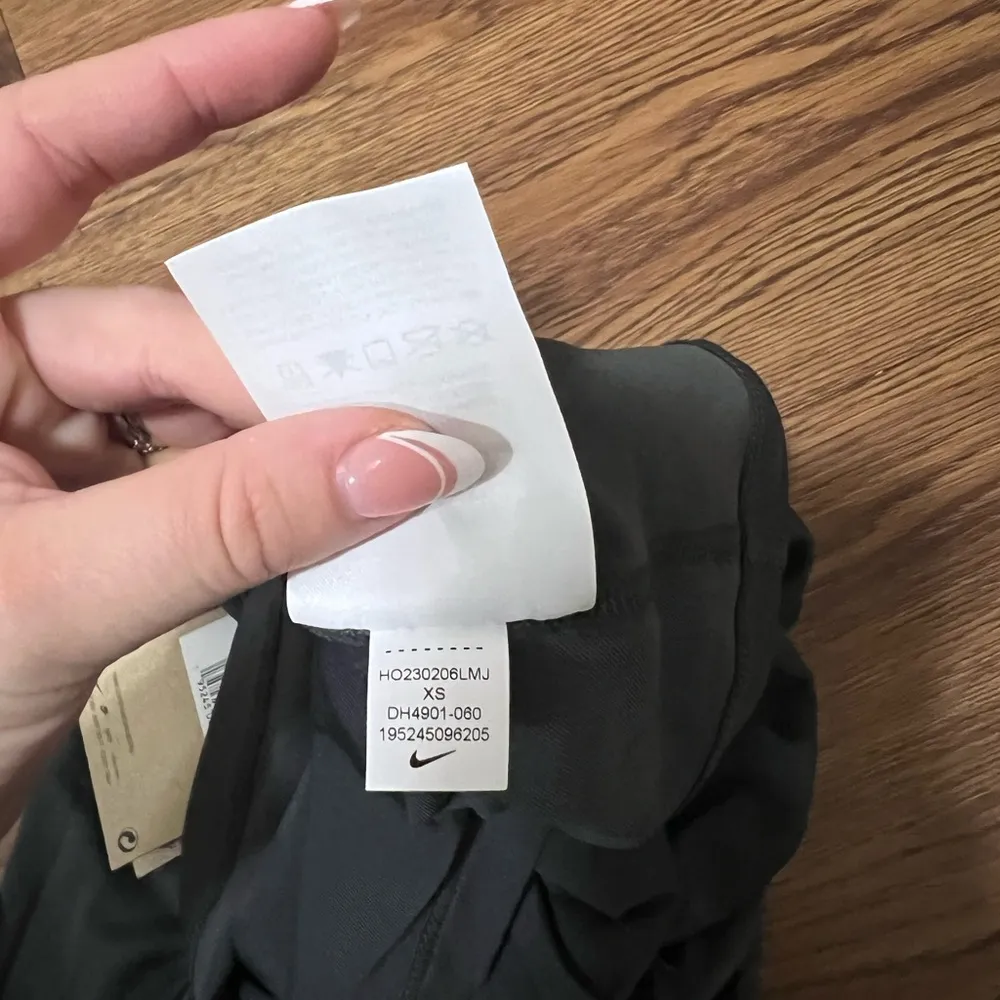 NWT Nike Gray Pro Allover Mesh Tank Top Size XS - Image 6