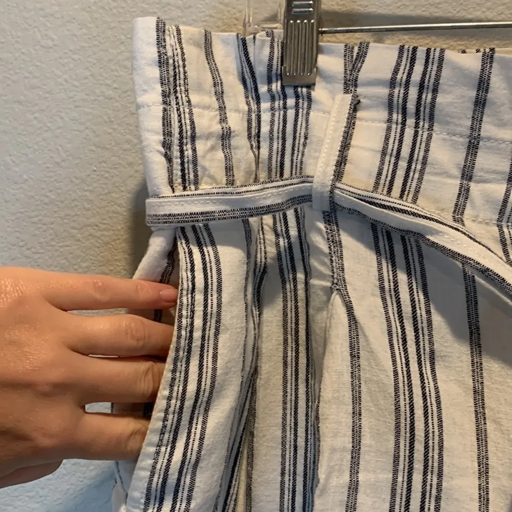 Madewell Striped Linen Paper Bag Pants with Tie Belt White & Blue Womens Size 14 - Image 4