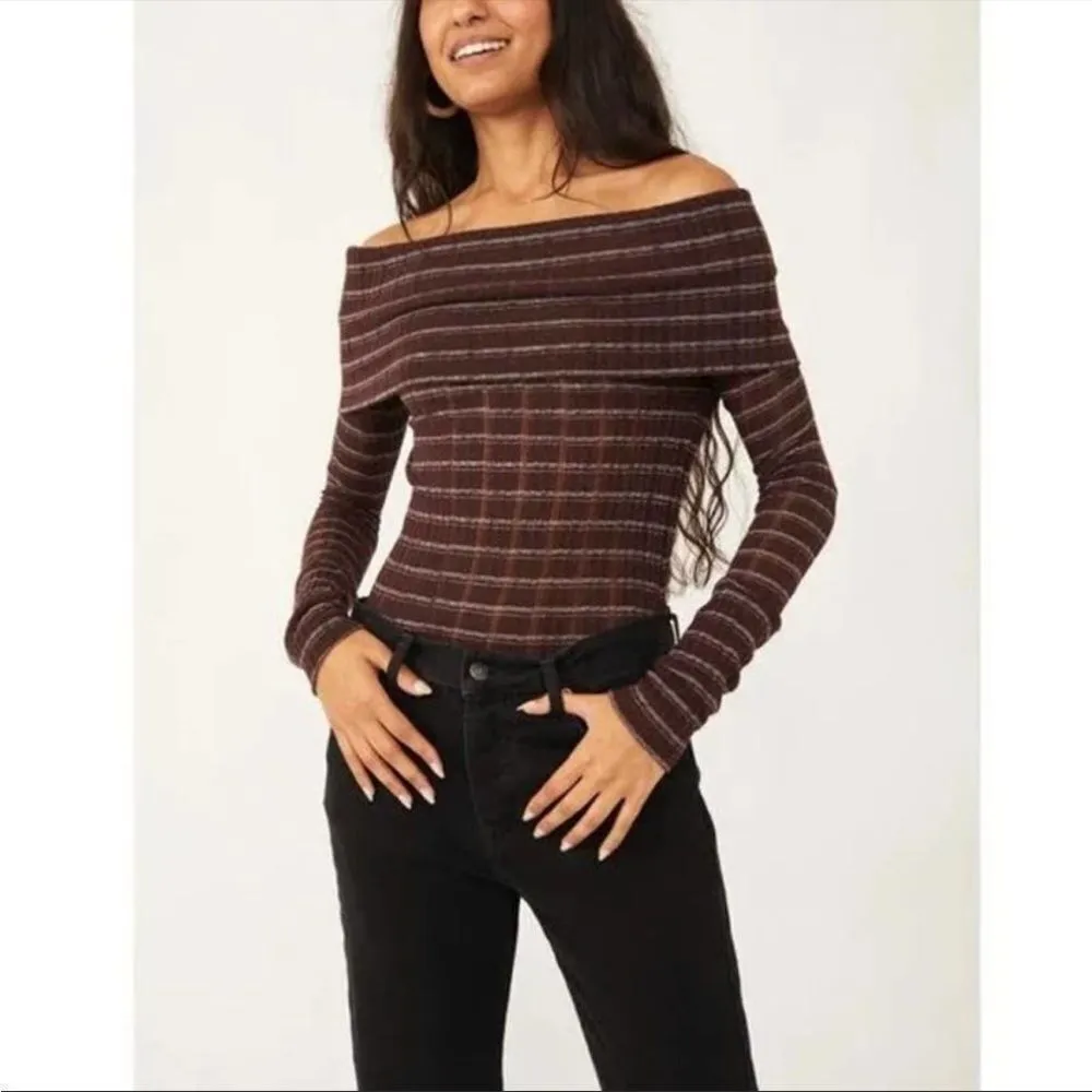 Free people brown snow bunny off the shoulder top M - Image 3