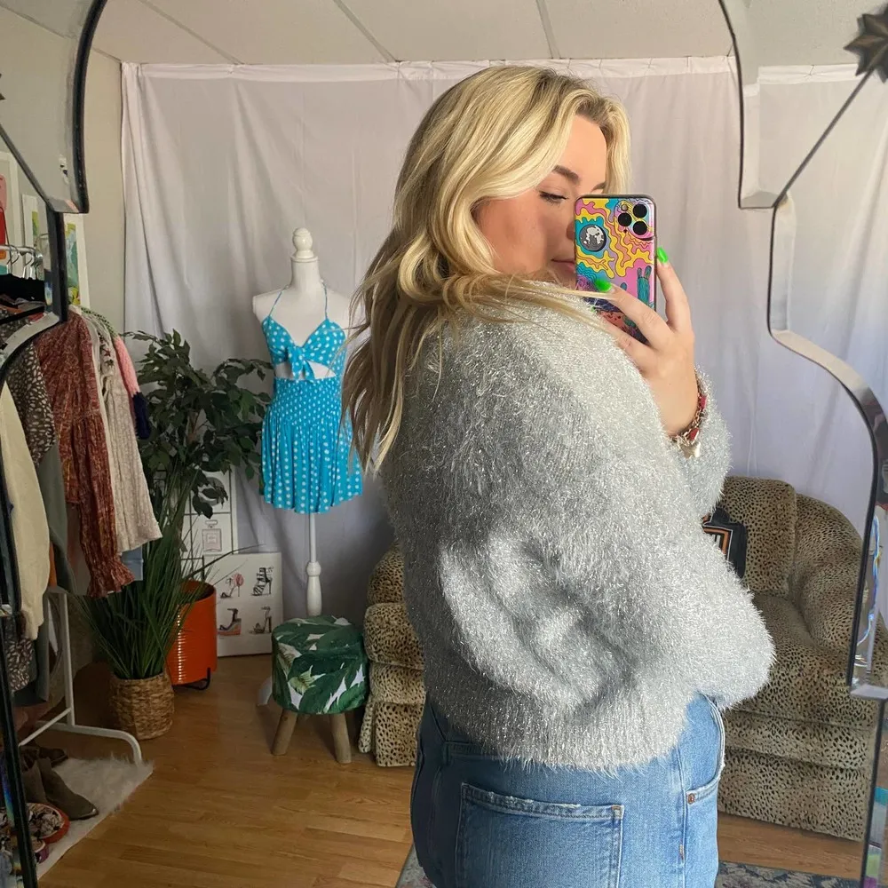 Nwt Urban Outfitters Metallic Eyelash Knit Pullover Sweater Gray Size Medium - Image 86