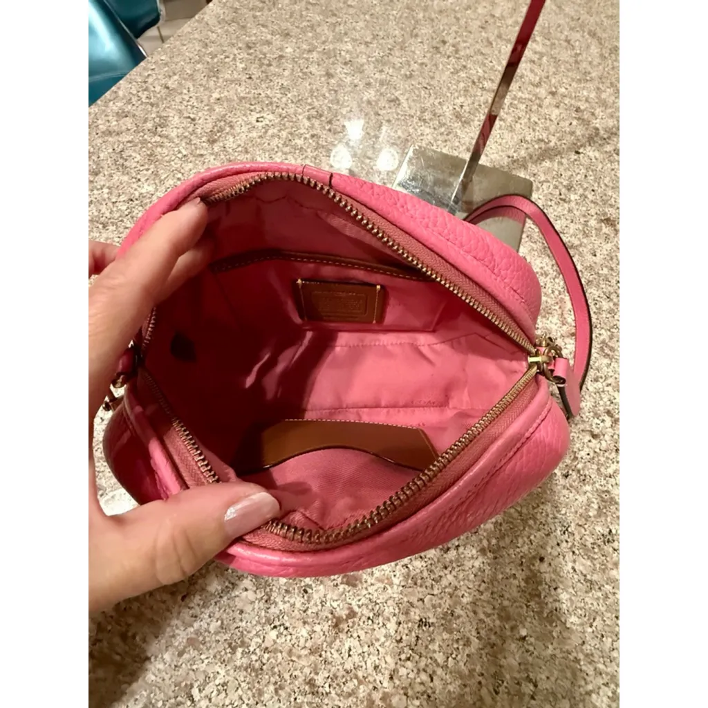 Coach ‎ Camera Bag - Image 7