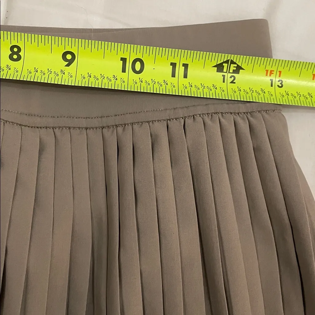 Anna & Ava Active Tan Pleated Tennis Golf Skort Skirt Womens Size Small NEW - Image 6