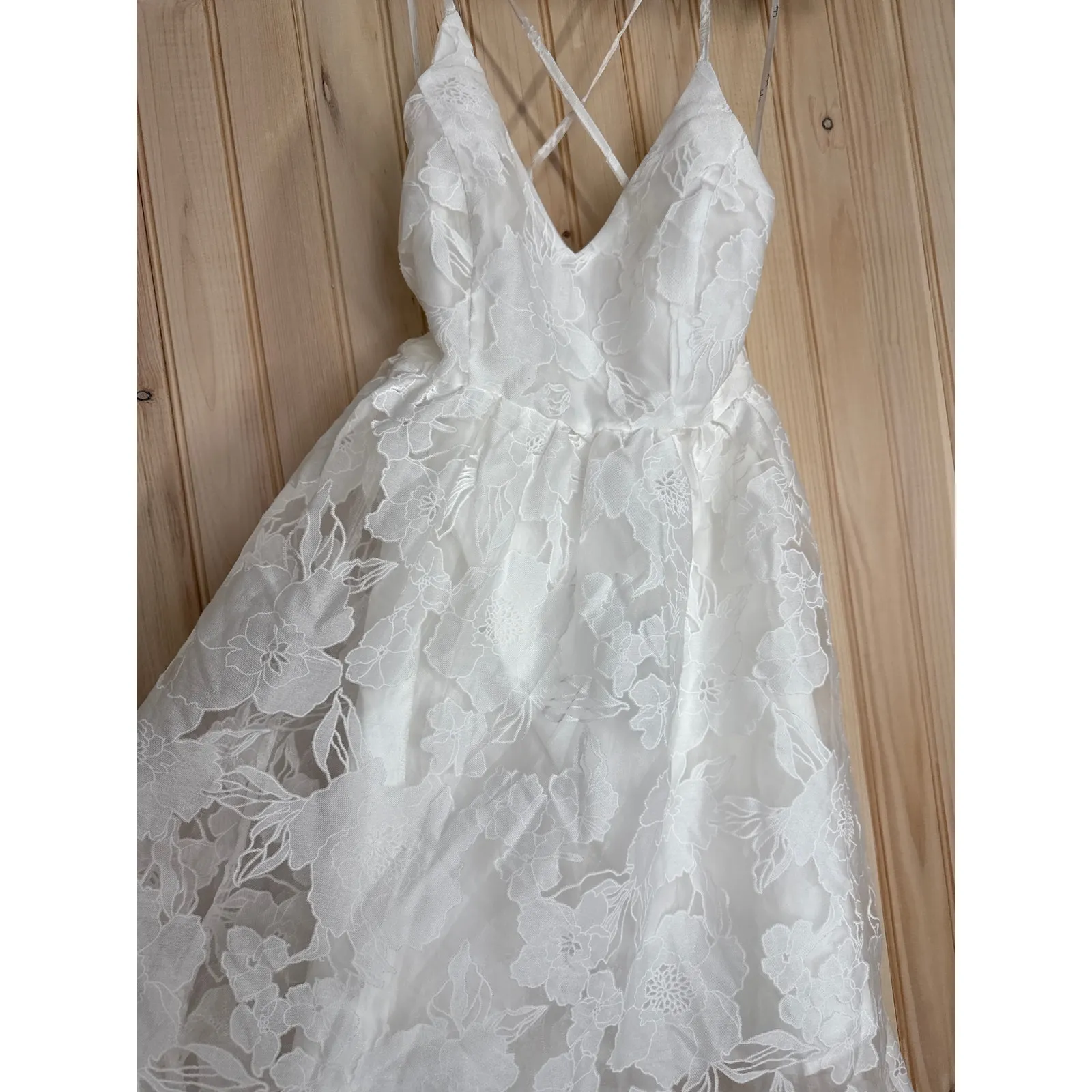 NWT Lulus Feeling Like Forever White Jacquard Organza Lace-Up Midi Dress Size M - Image 4