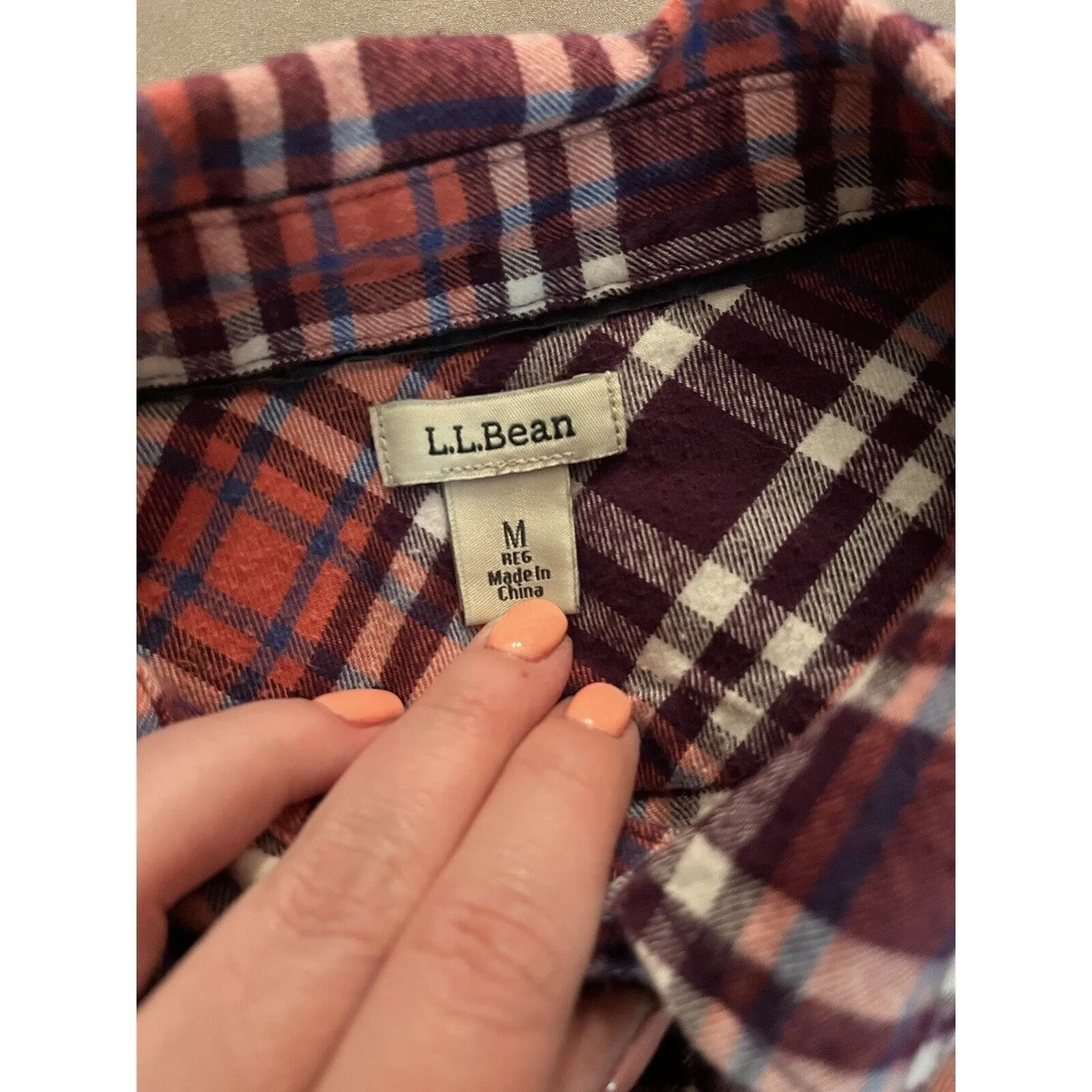 LL Bean Women's Long Sleeve Flannel Shirt Pink Plaid Medium Cotton. Purple - Image 5