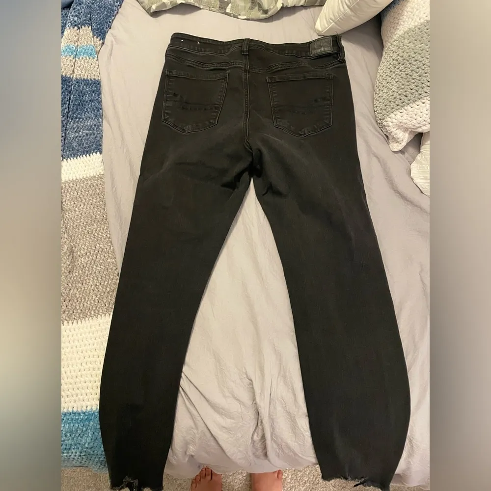 American Eagle Size 14 Regular Length Black ripped Jeans from - Image 4
