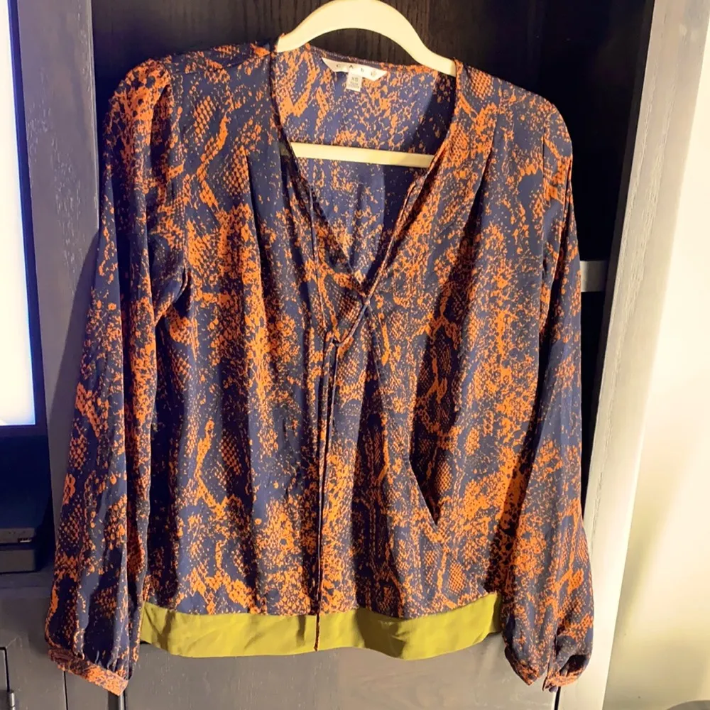 CAbi Border Wrap Python Snake Print Top Blouse Size XS - Image 3
