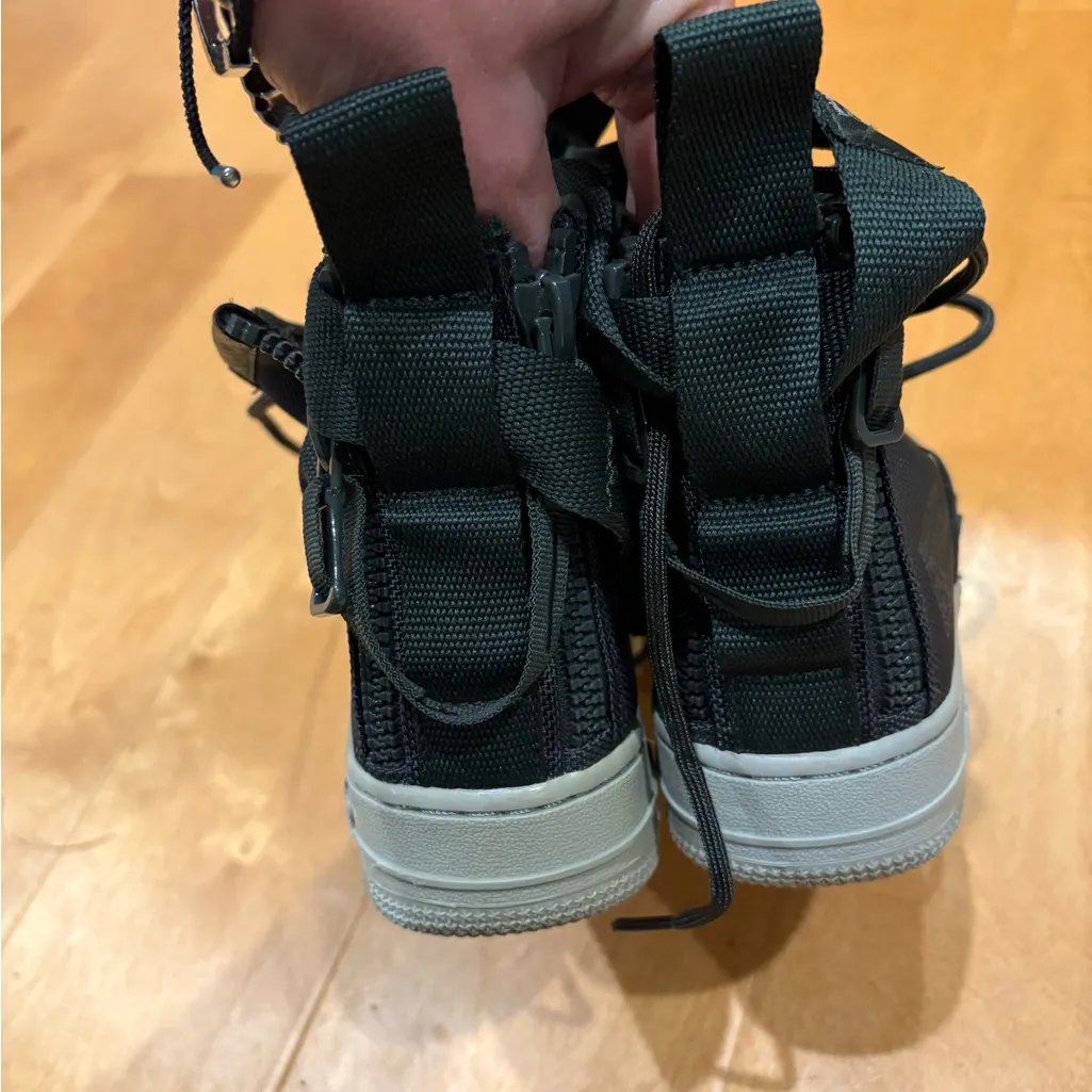 Nike SF Air Force 1 Mid women's basketball shoe sneakers gray sz 7 - Image 4