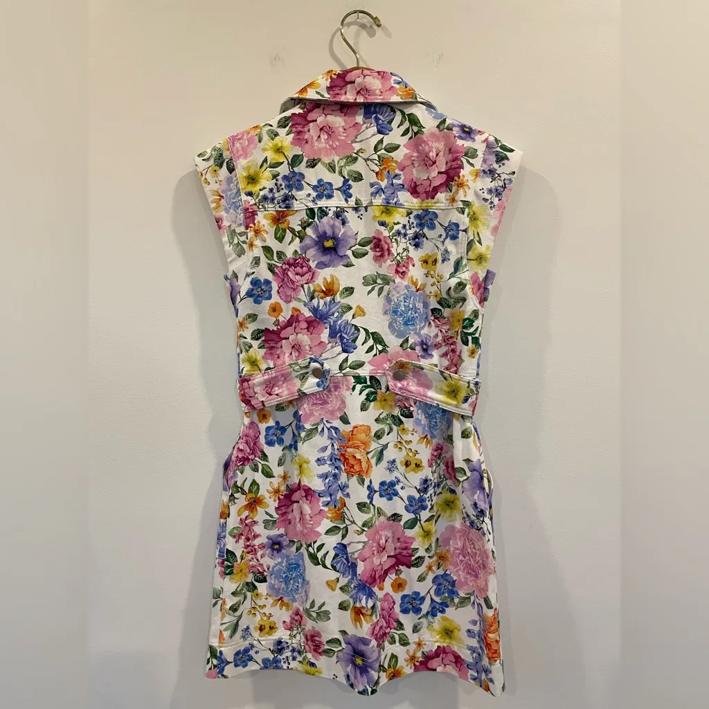 Floral Cotton Twill Sleeveless Button-down Mini Dress with adjustable waist - Image 8