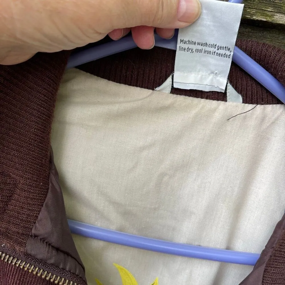 Cabi size L quilted brown vest with sunflower interior - Image 10