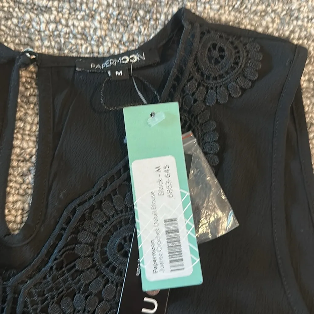 NWT Papermoon Crochet Detail Black Sleeveless Top Sz M - Image 6