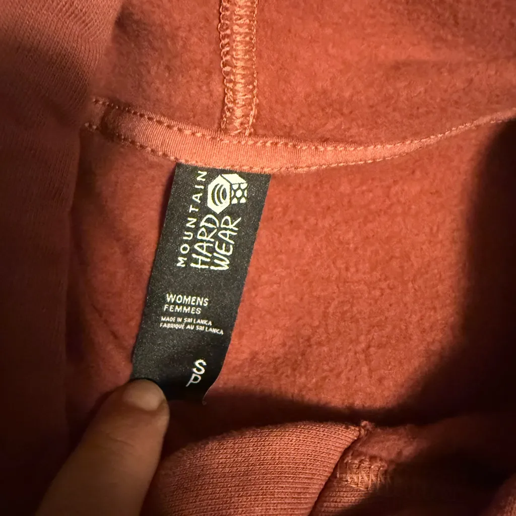 Women’s / Teen Mountain Hard Wear hoodie size SP - Image 6