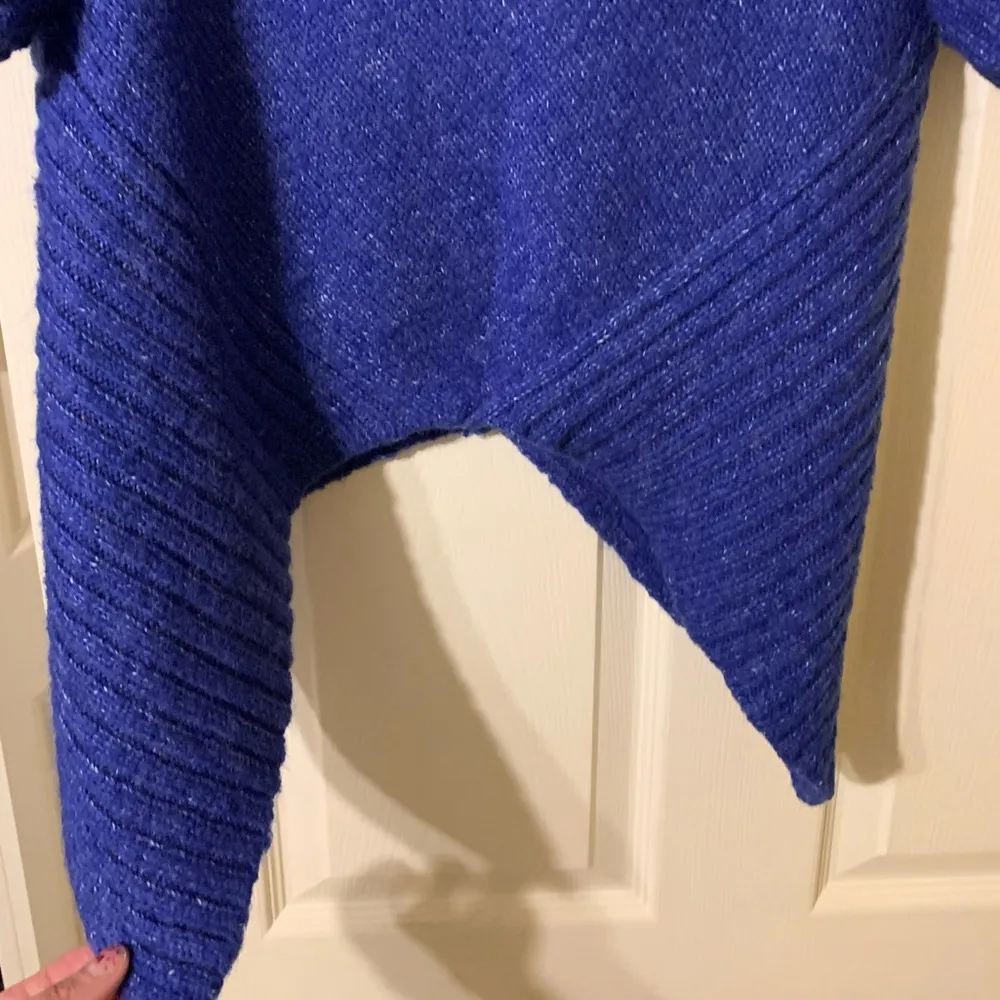 ALBERTO MALAKI reverse 'V' cutout sweater - Image 4