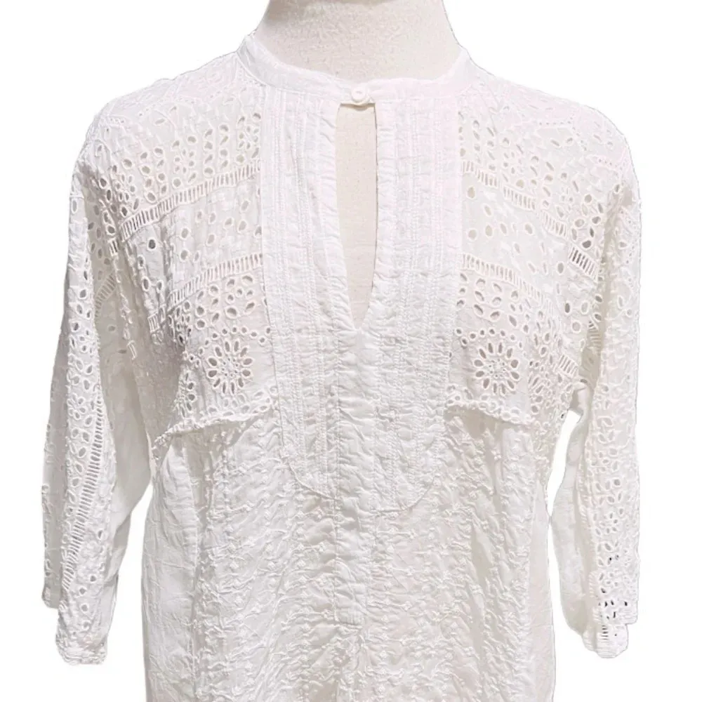 Johnny Was Rayon White Embroidered Eyelet Tunic Top Size Small - Image 2