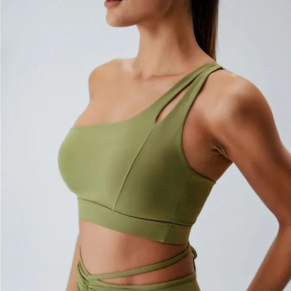 Berlook Activewear Green Ruched Cutout Sports Bra Size L - Image 2