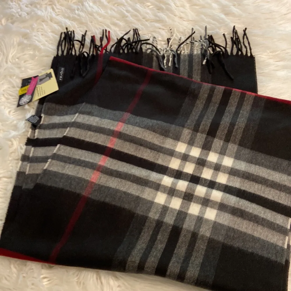 V.FRAAS SCARF WRAP LENGTH 72” wide 17” brand new Made in Germany - Image 8